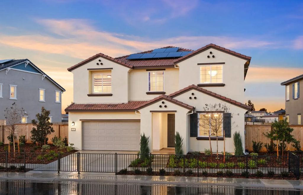 817 Sun Pillar Court, Roseville