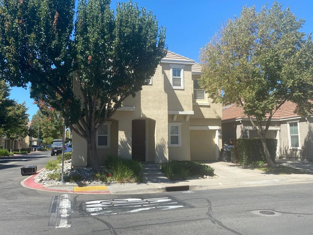 8885 Brecon Way, Elk Grove