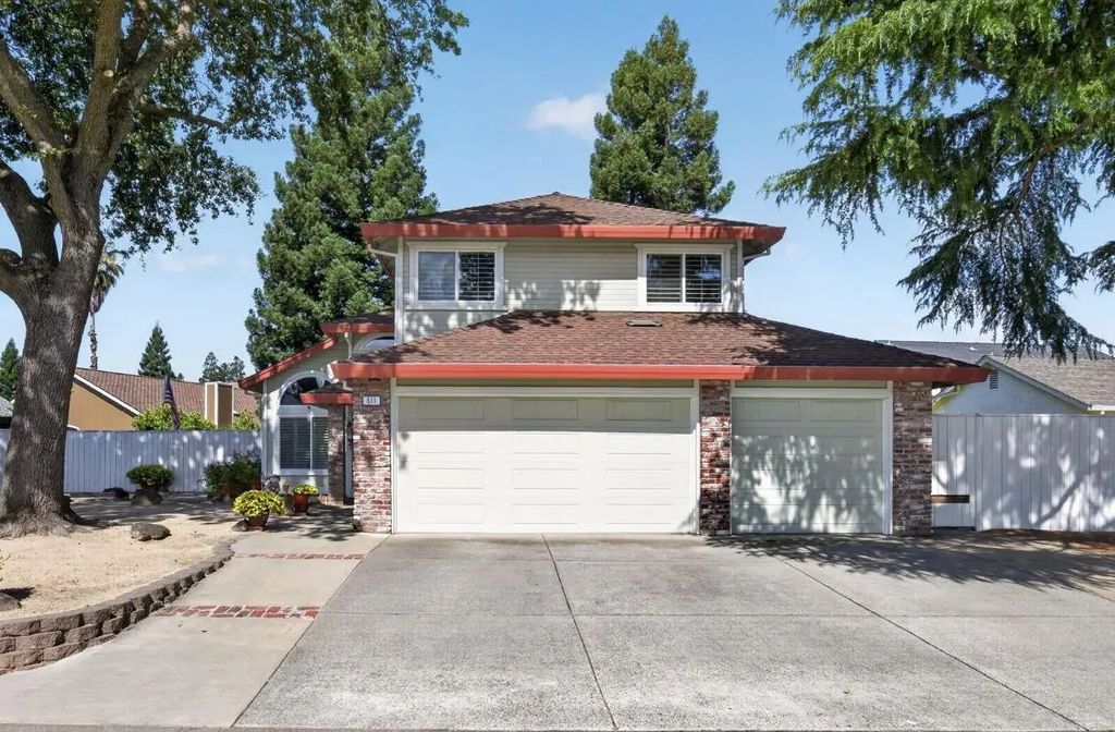 611 Copper Way, Roseville