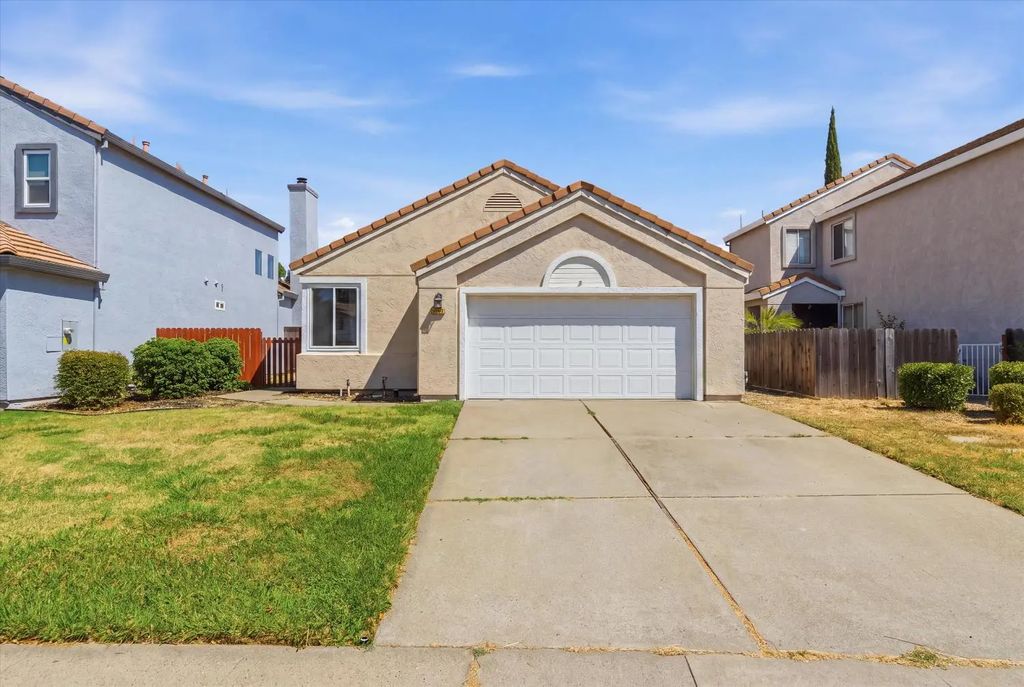 1253 Arbor Court, Roseville