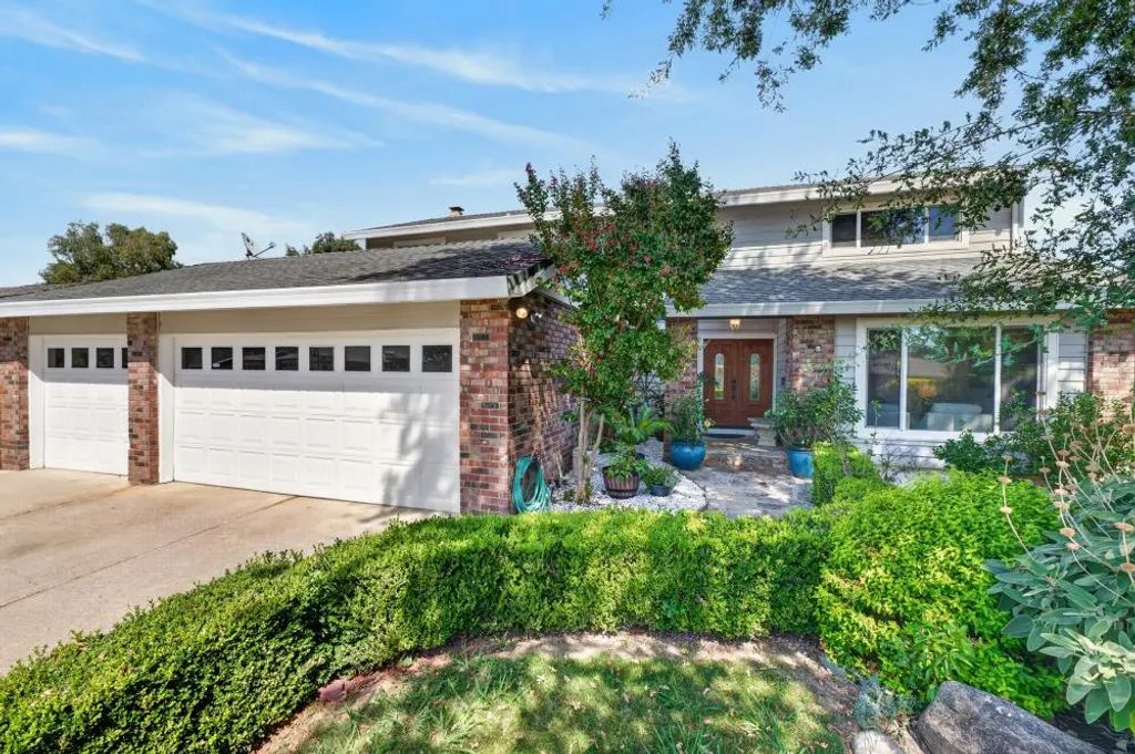1110 Cottonwood Drive, Roseville