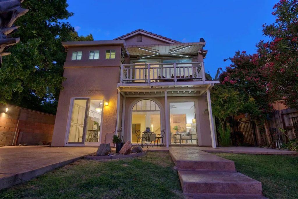 9080 Trumbauer Way, Elk Grove