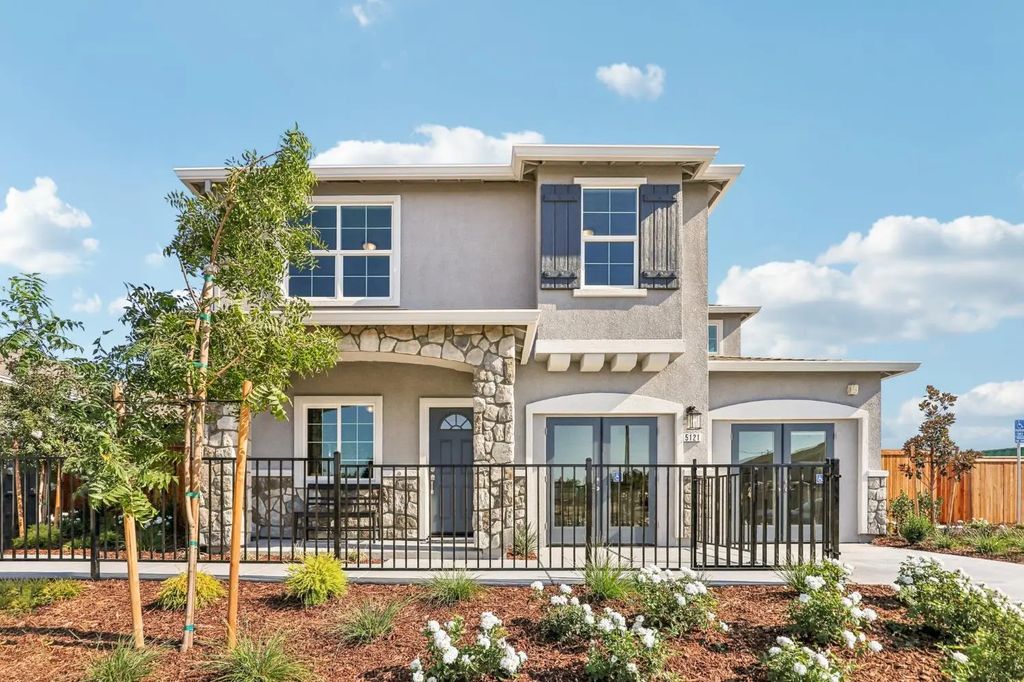 5121 St. Edwards Way, Elk Grove