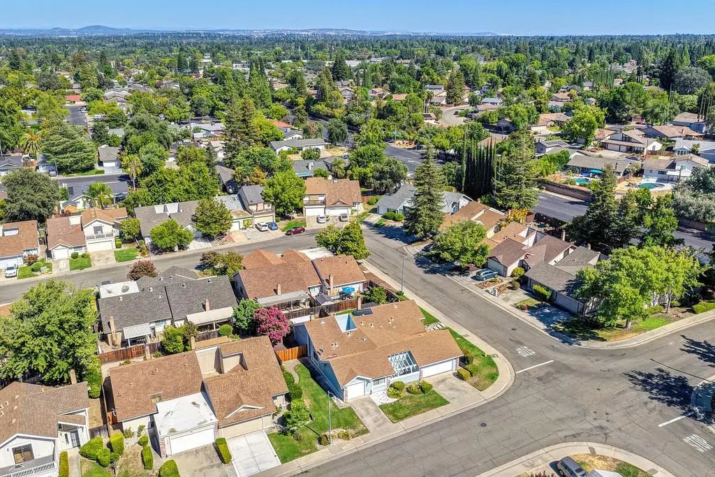 1195 Green Hill Drive, Roseville