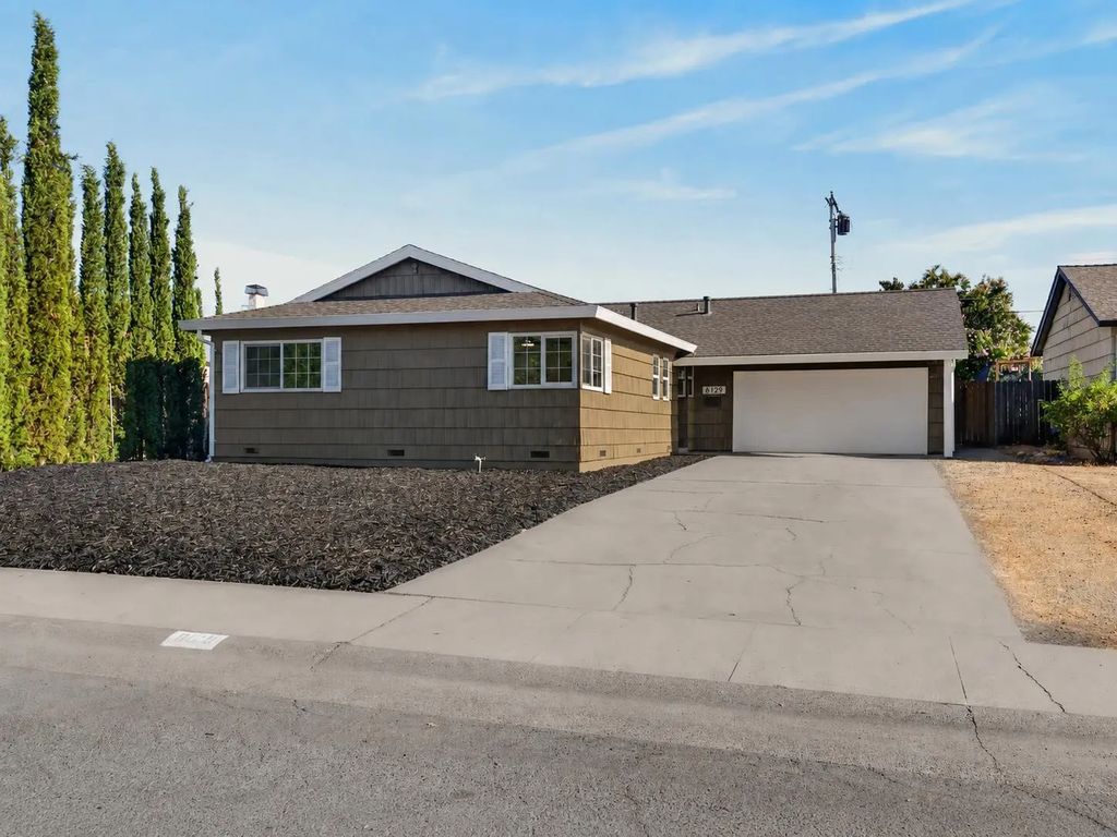 6129 Marwick Way, Carmichael
