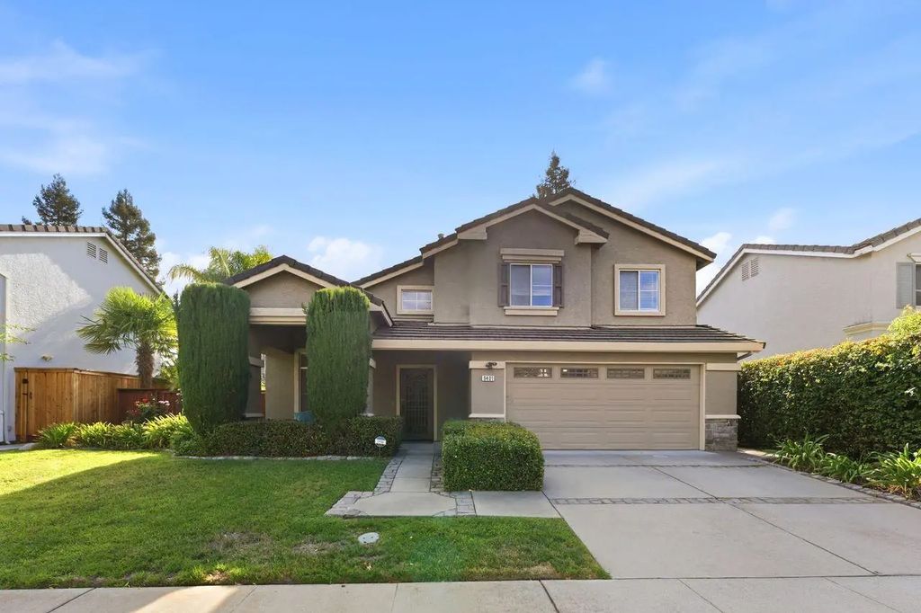 9401 Windrunner Lane, Elk Grove