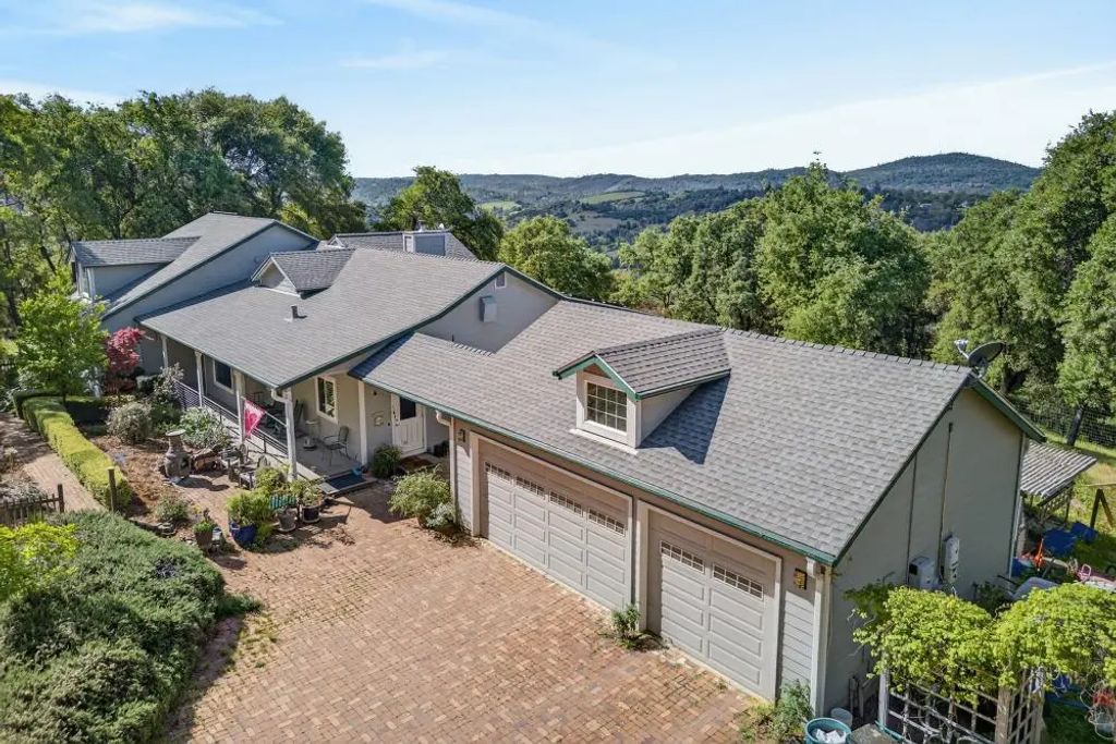 1760 Red Fox Road, Placerville