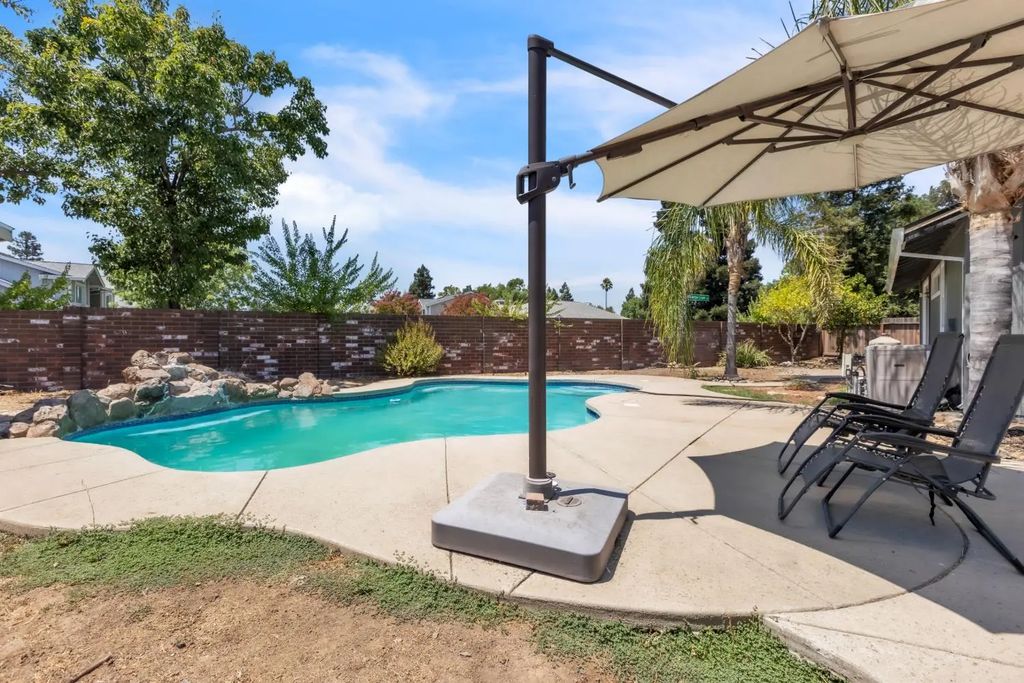5300 Blue Sapphire Court, Elk Grove