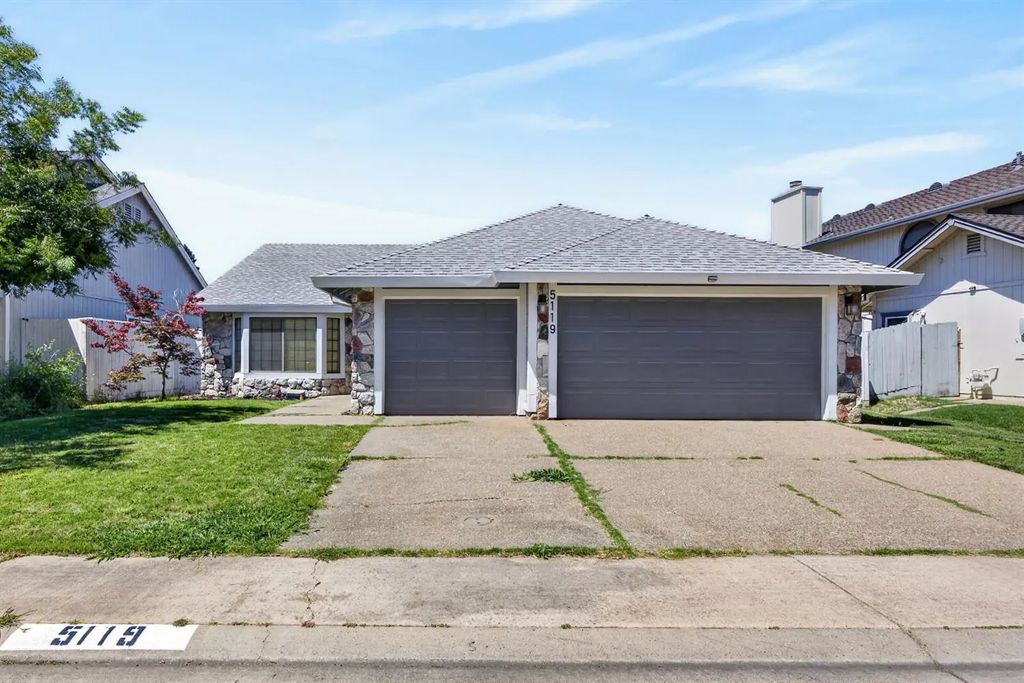 5119 Stoneglen Way, Elk Grove