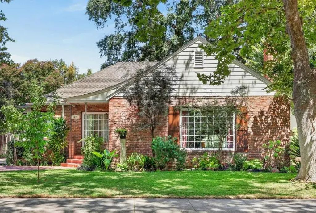 1621 10th Avenue, Sacramento