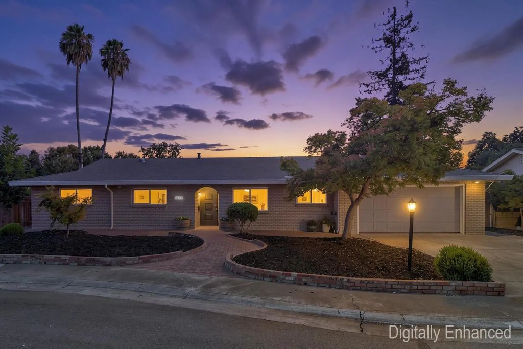 9101 Plaza Park Drive, Elk Grove