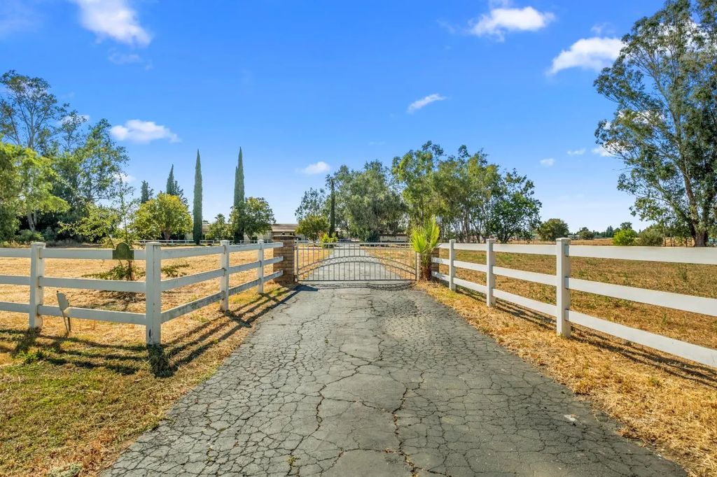 9805 Grant Line Road, Elk Grove