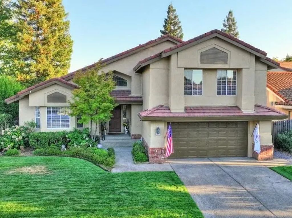 1431 Penhurst Way, Roseville