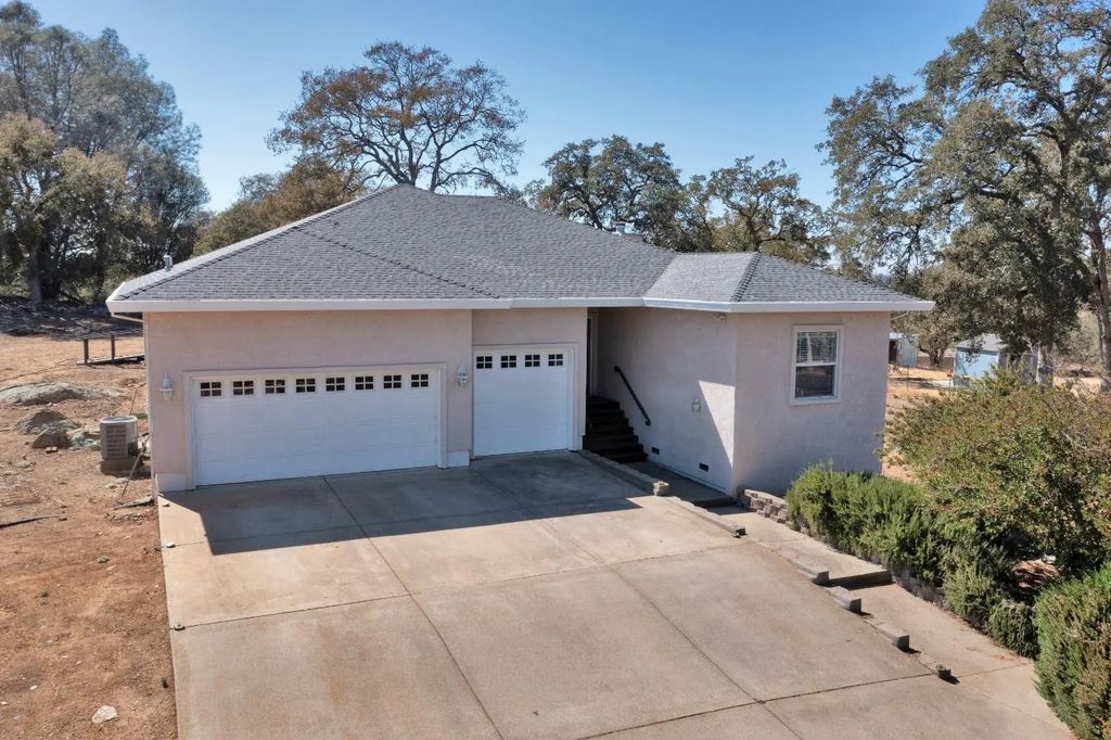 7032 Crystal Boulevard, El Dorado