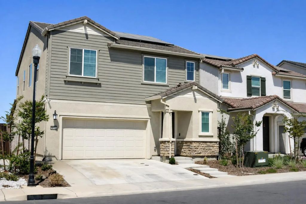8277 Mincey Way, Elk Grove