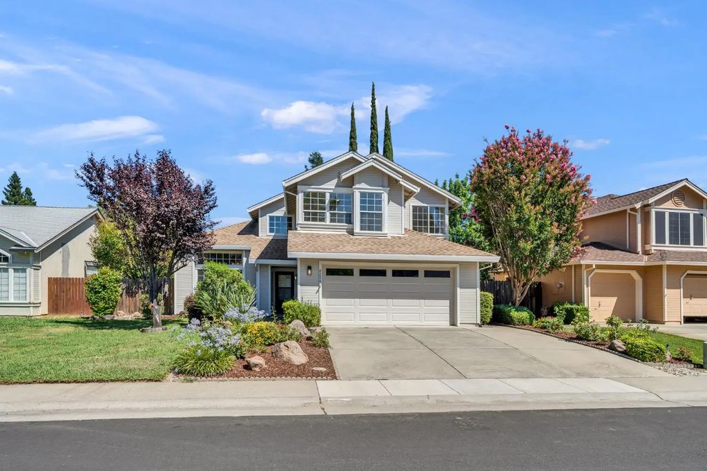 2220 Thurton Drive, Roseville