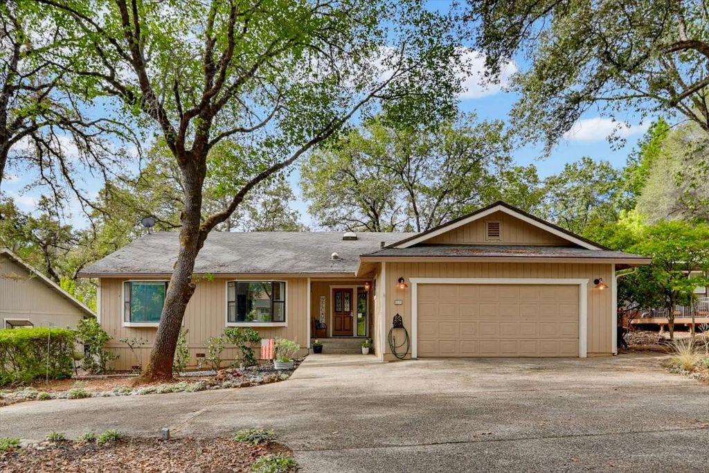 11237 Bobolink Way, Auburn