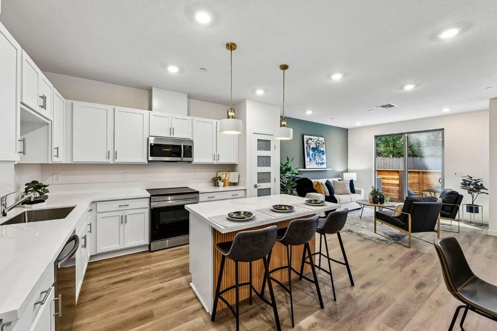 2055 Freya Walk, Sacramento