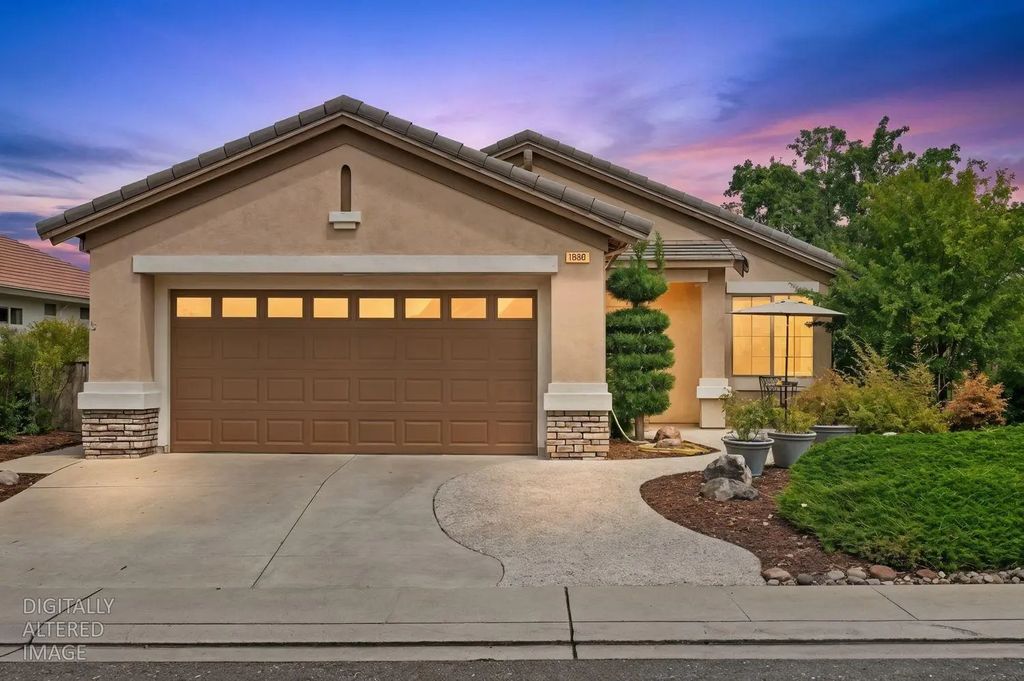 1636 Andover Lane, Lincoln