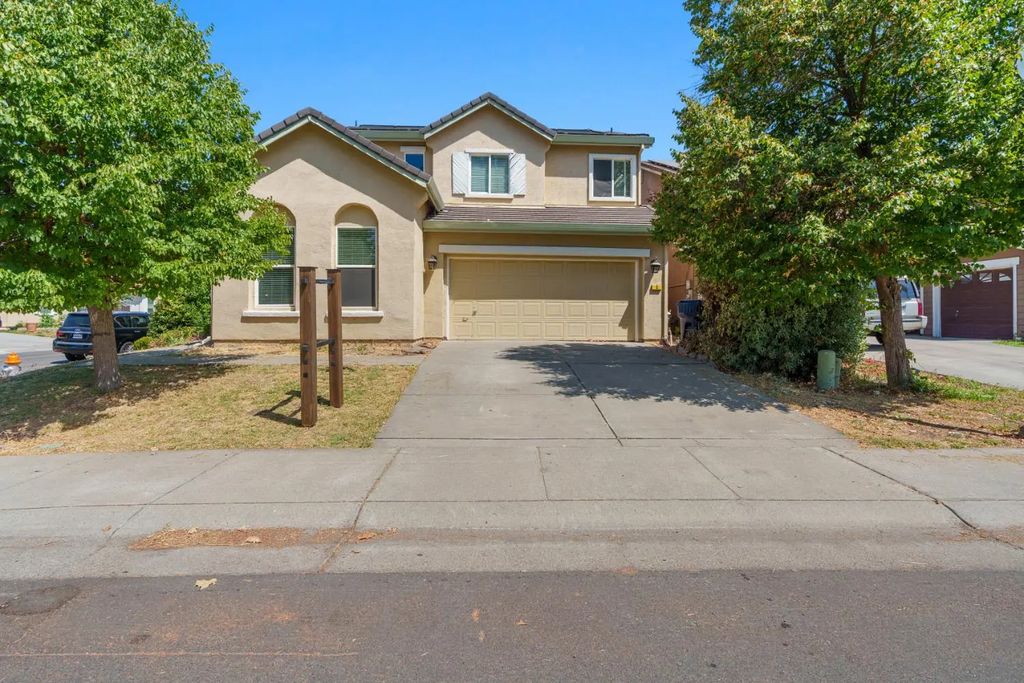 5 Tanzanite Court, Sacramento