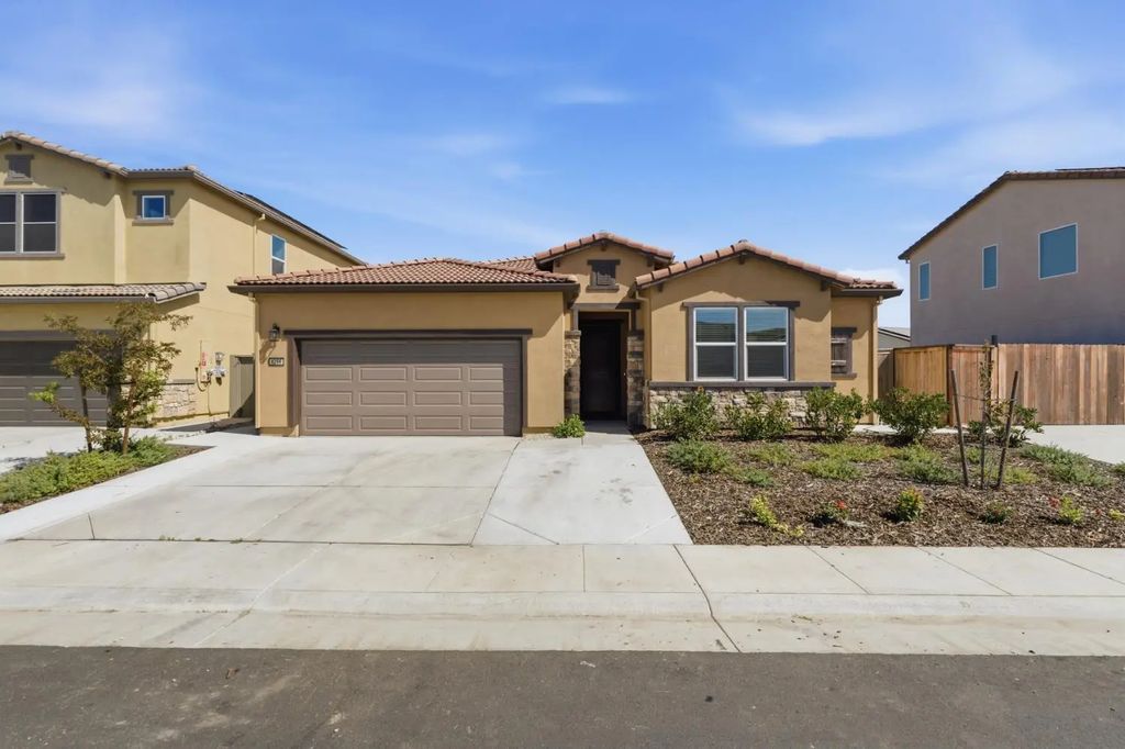 8256 Seahorse Way, Elk Grove