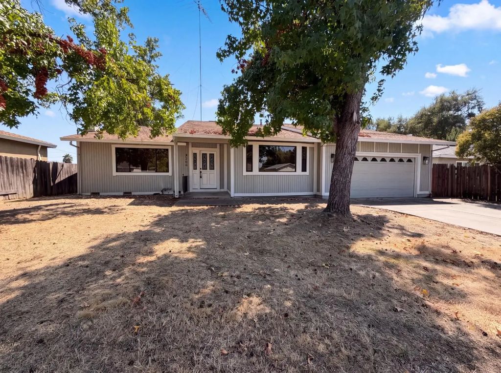 8266 Streng Avenue, Citrus Heights