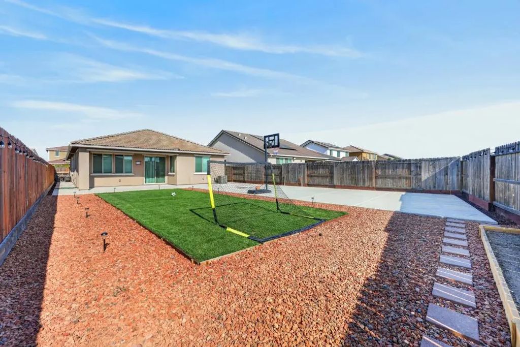 4935 Sassafras Way, Antelope