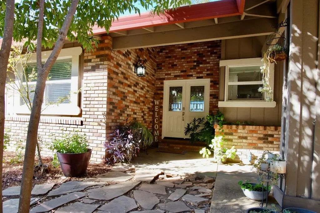 3952 Rustic Road, Cameron Park