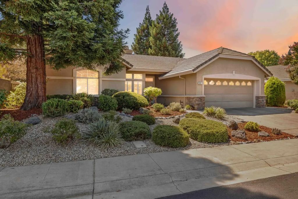 5001 Dreamgarden Loop, Roseville