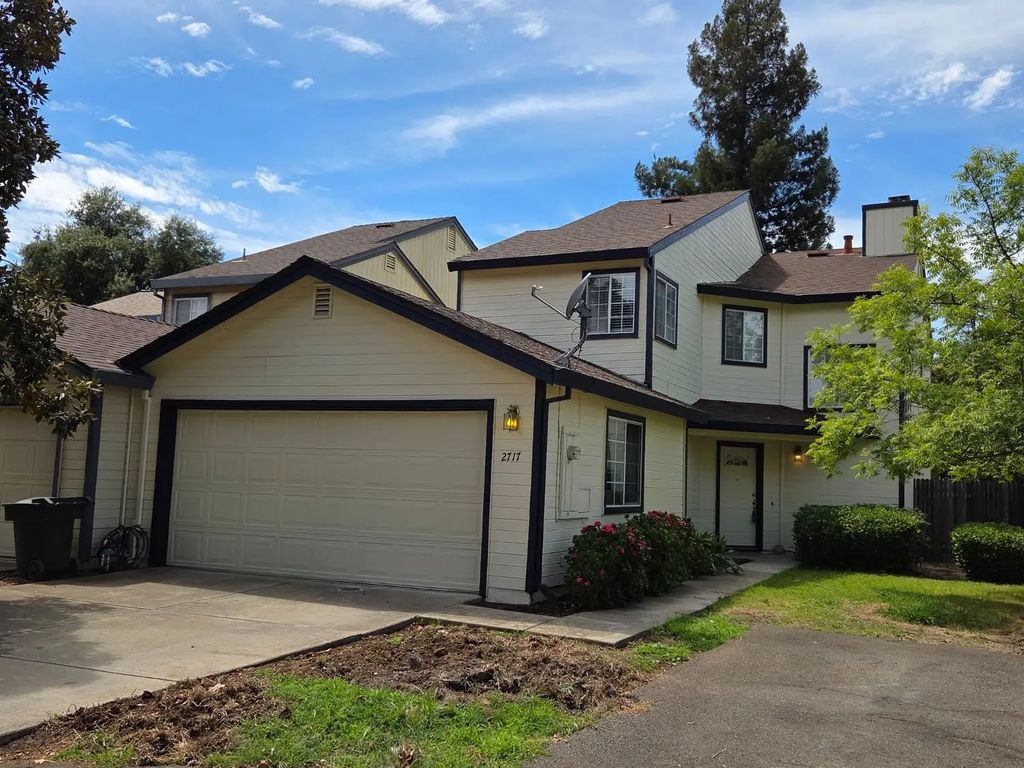 2717 Hoffman Woods Lane, Carmichael
