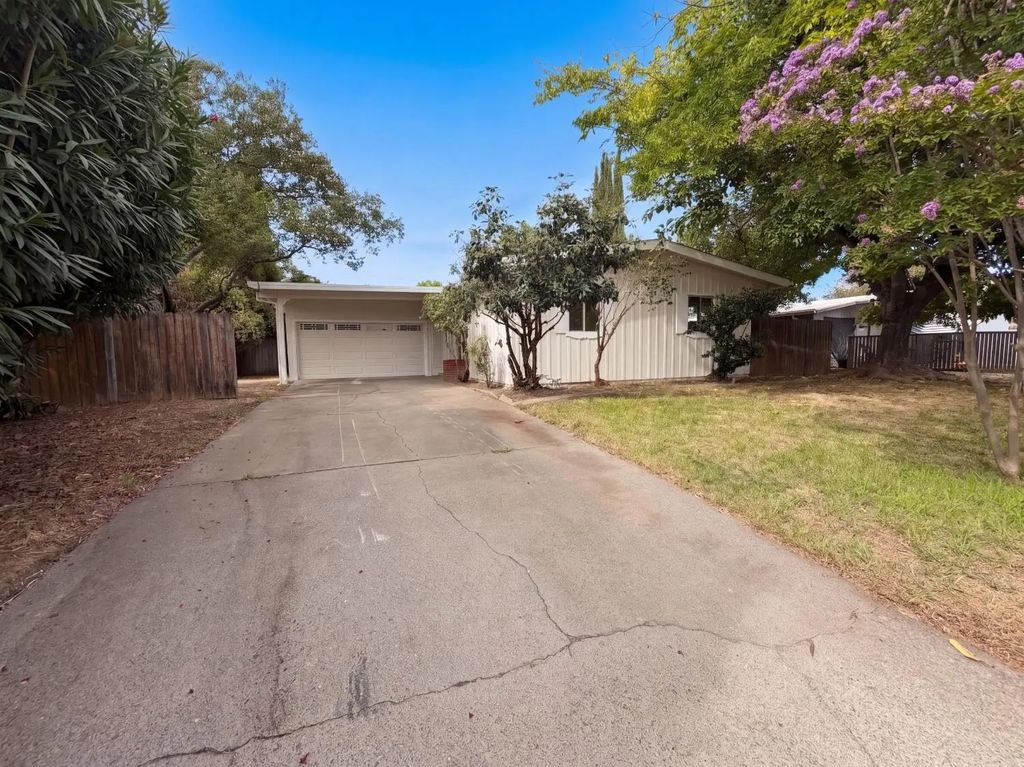 4821 Melvin Drive, Carmichael