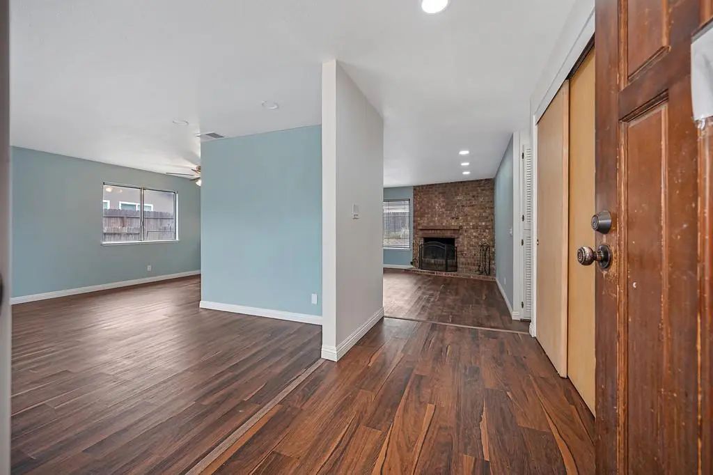 8709 Los Encantos Circle, Elk Grove