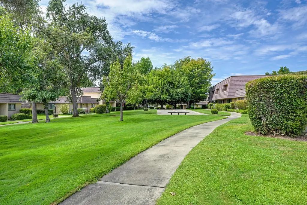 6139 Via Casitas, Carmichael