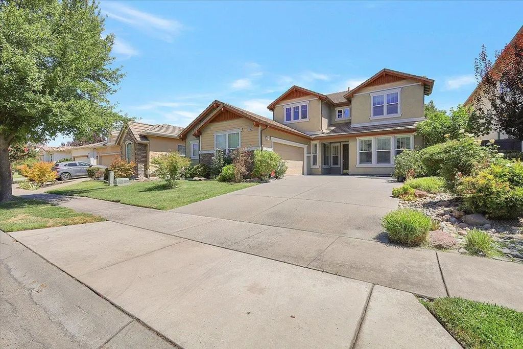 5018 Crest Drive, Sacramento