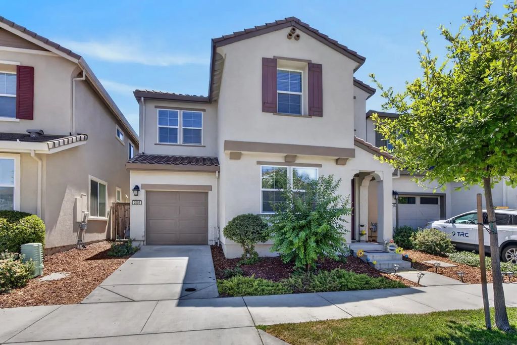 2505 Buzz Aldrin Way, Sacramento