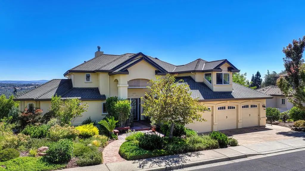 585 Riverview Drive, Auburn
