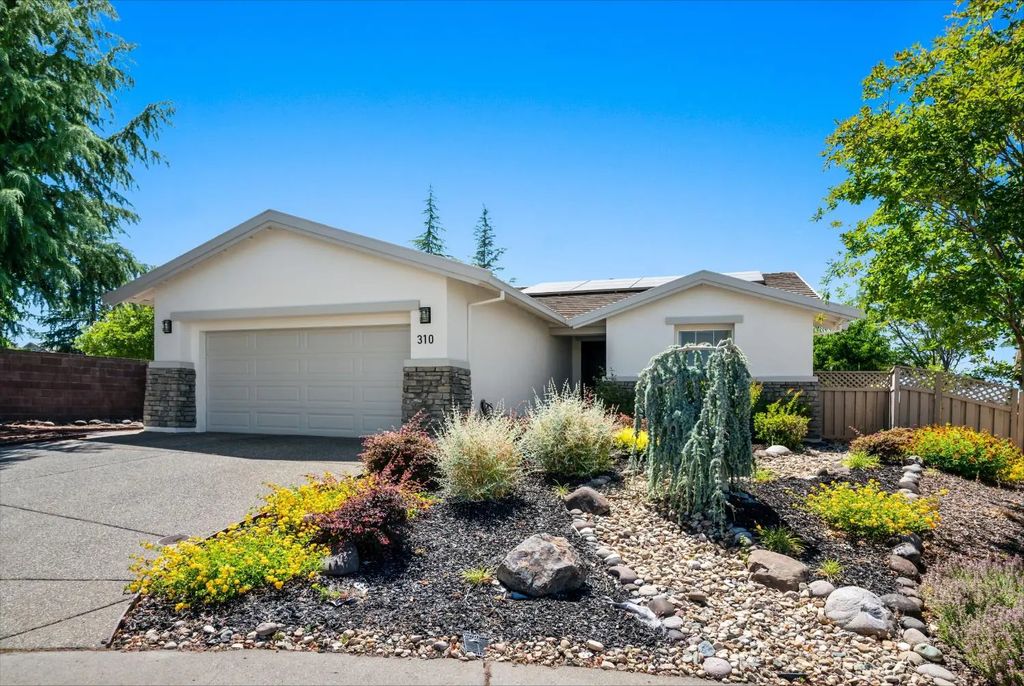 310 Phoebe Court, Lincoln