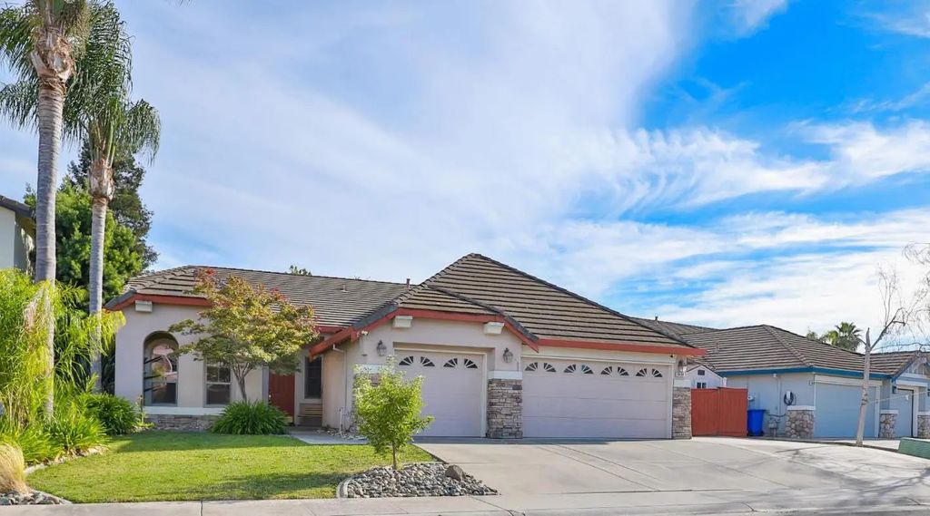 9404 Lyndley Plaza Way, Elk Grove