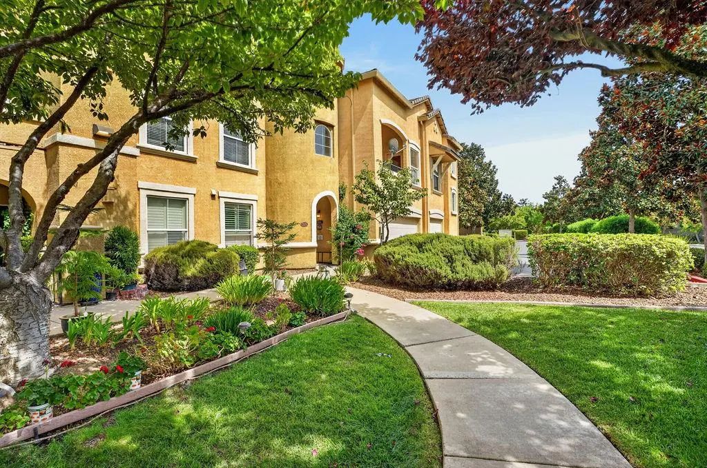 5350 Dunlay Drive 3114, Sacramento