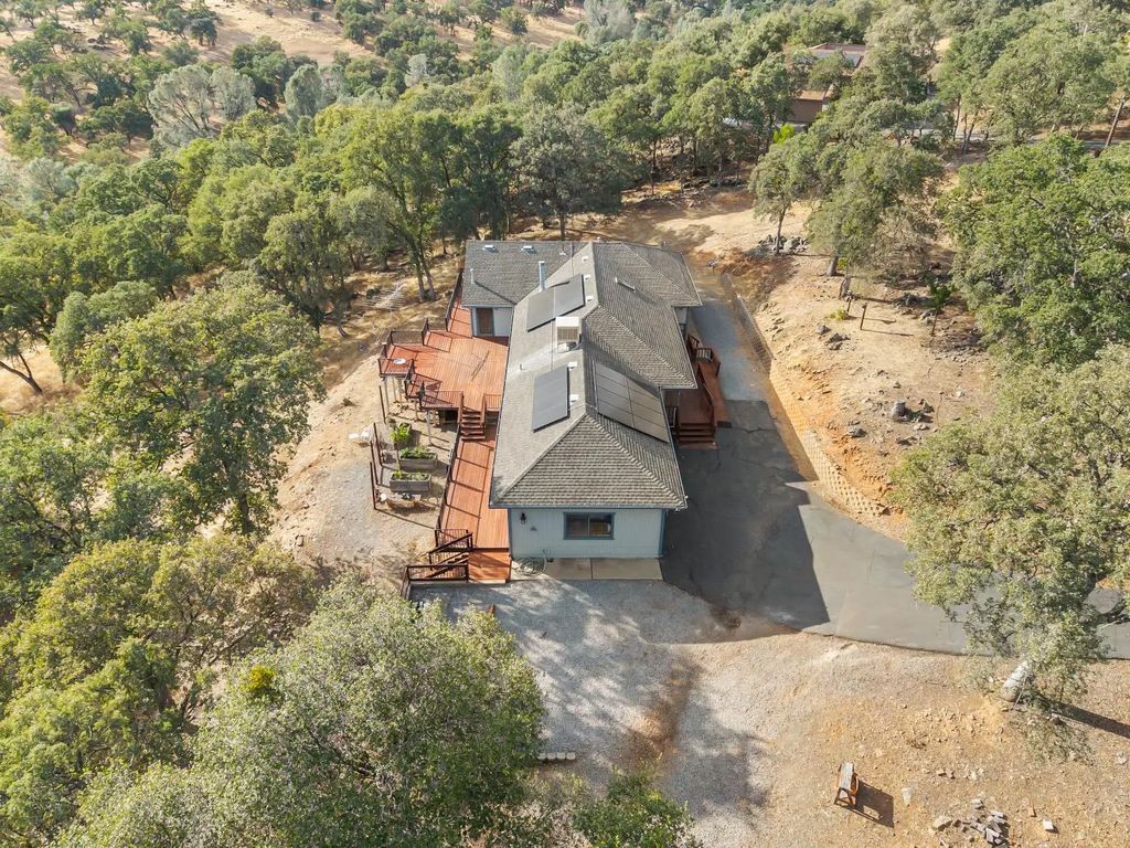 7880 Barite Street, El Dorado
