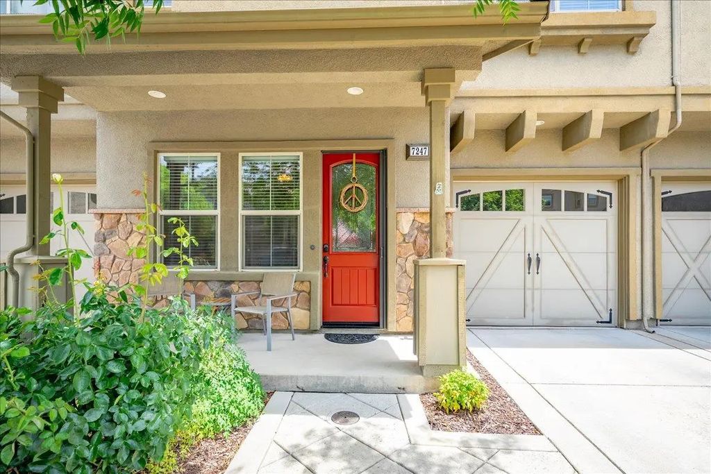 7247 Orchard Circle, Penryn