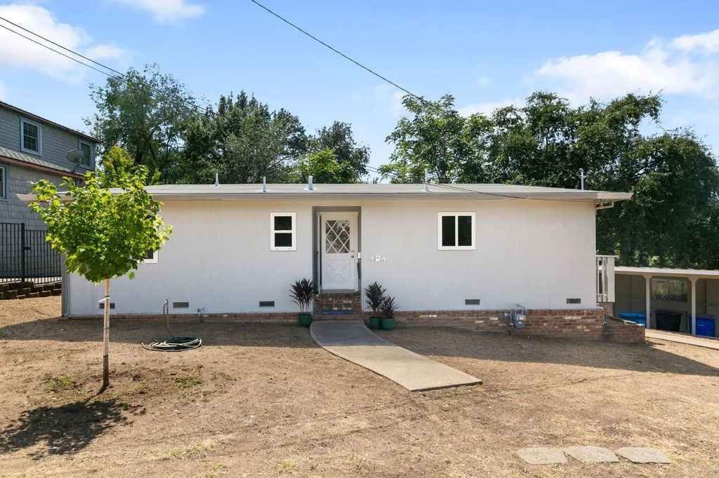 404 Sibley Street, Folsom