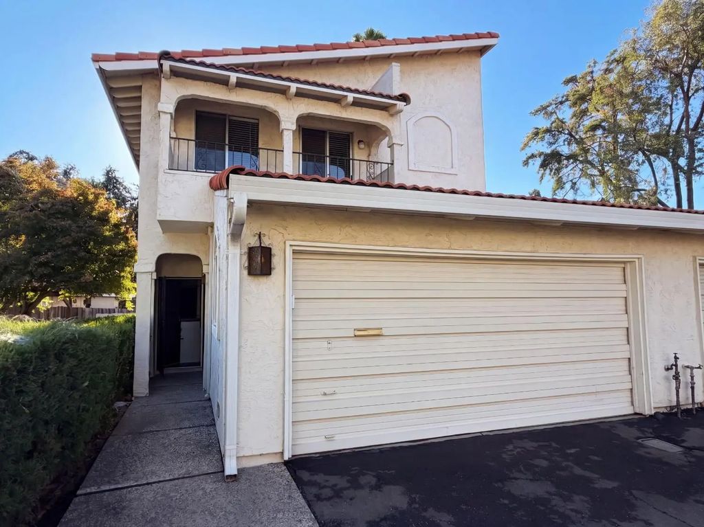 7318 Villa Del Sol Lane, Citrus Heights