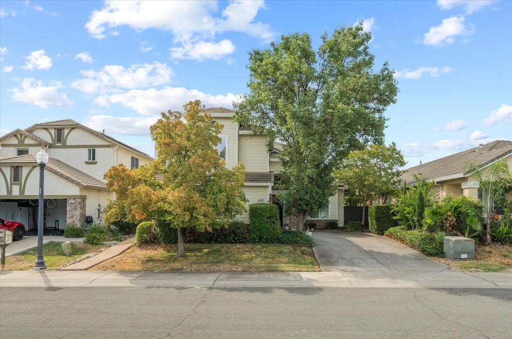 2418 Autumn Meadow Avenue, Sacramento