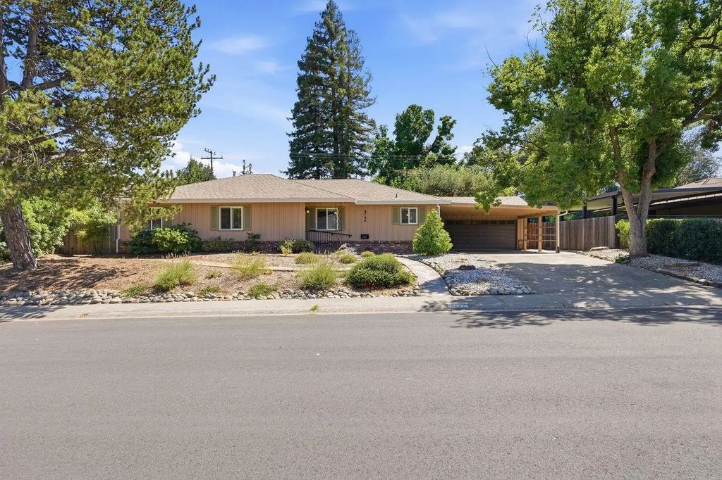 4744 Oakfield Circle, Carmichael