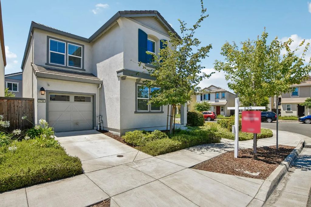 3750 Samuelson Way, Sacramento
