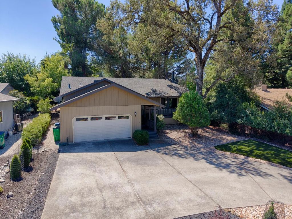 11539 Inverness, Auburn