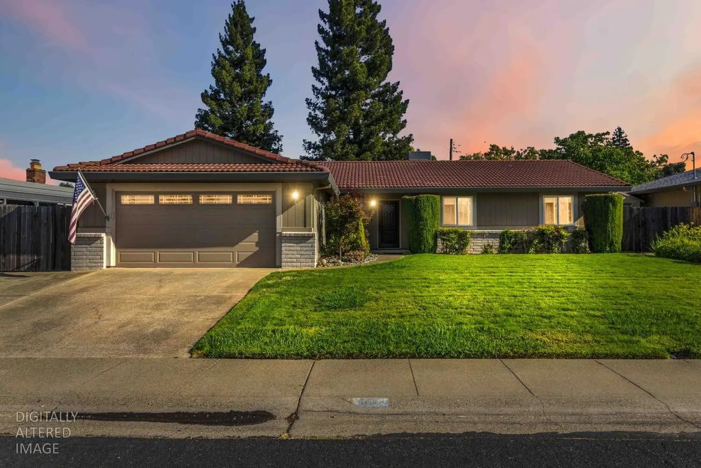 611 Jo Anne Lane, Roseville