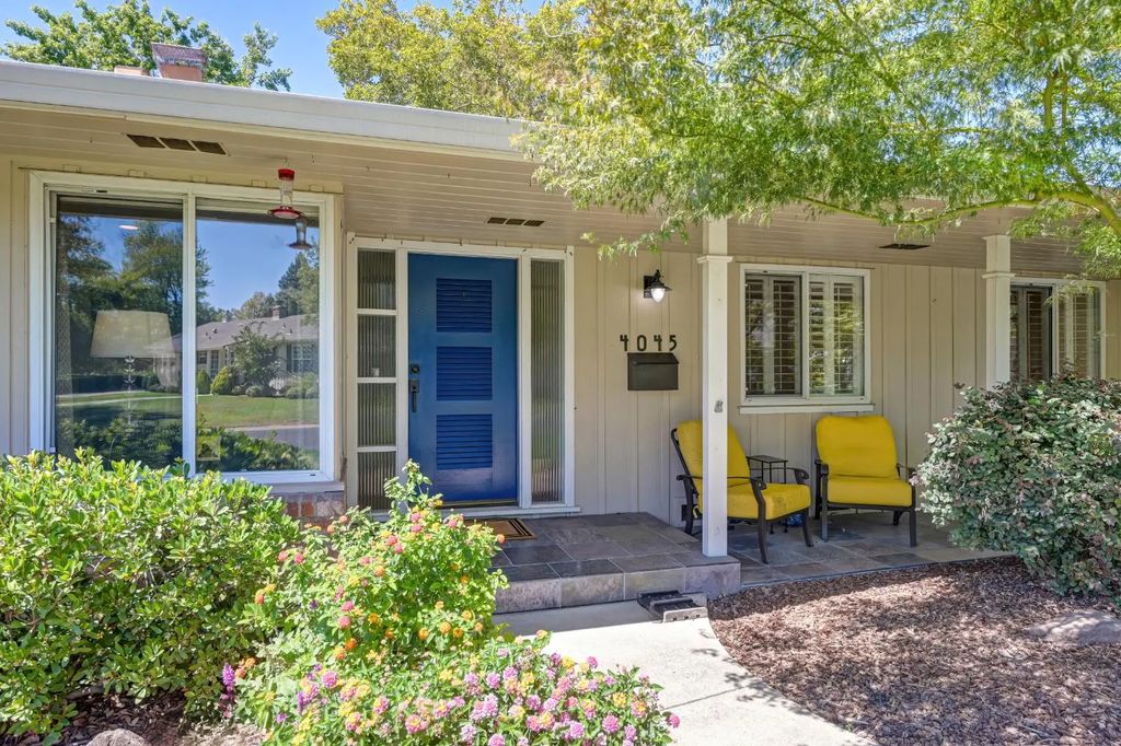 4045 Esperanza Drive, Sacramento