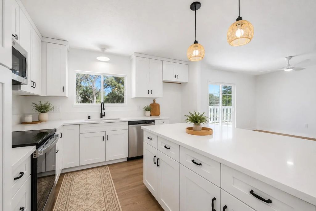 6821 Woodstock Lane, El Dorado